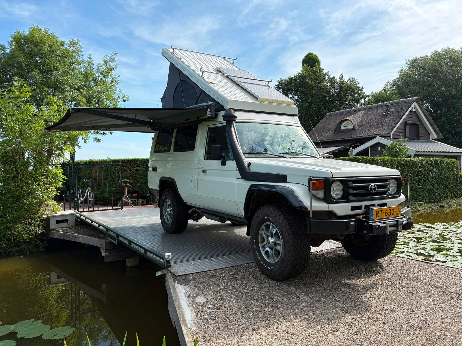 Unieke staat! HZJ78 Land Cruiser, 122.742km, 2x Difflock, 3000 kg, Wit, Dealer onderhouden, SUV of Terreinwagen