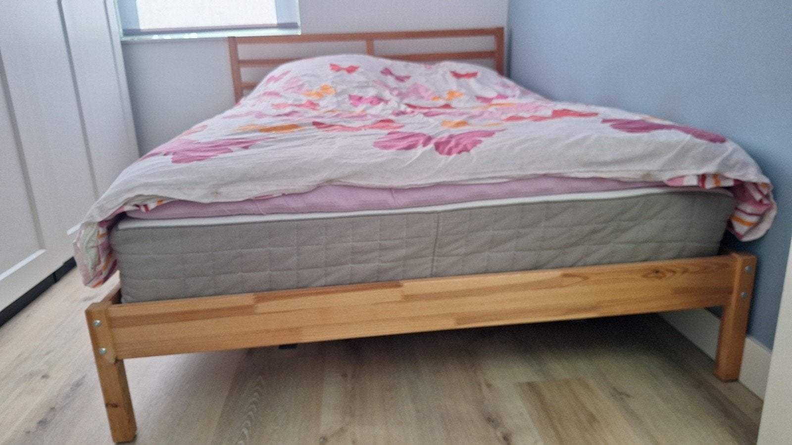 IKEA Tarva bed 140x200 met verende lattenbodem, Ophalen, Overige kleuren, Tweepersoons, 140 cm