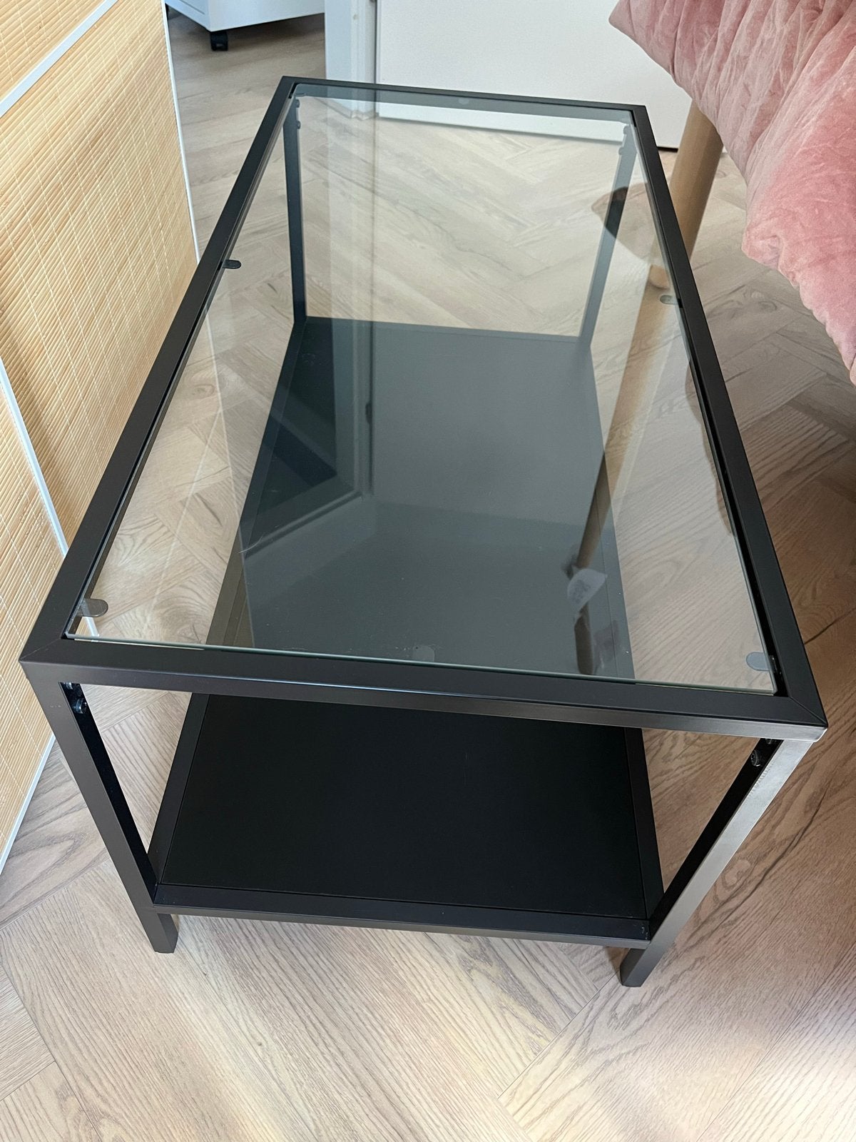 IKEA Vittsjö salontafel zwart metaal glas, Huis en Inrichting, Tafels | Salontafels, Ophalen, Minder dan 50 cm, Gebruikt, 50 tot 100 cm