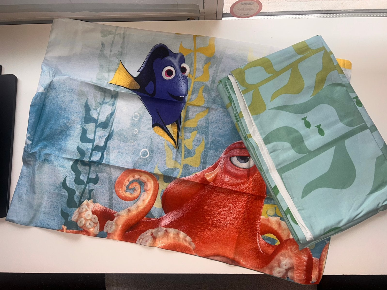 Finding Dory dekbedovertrek 1-persoons 160x120 + kussensloop, Ophalen of Verzenden, Zo goed als nieuw, Jongen of Meisje, Zwem-accessoire