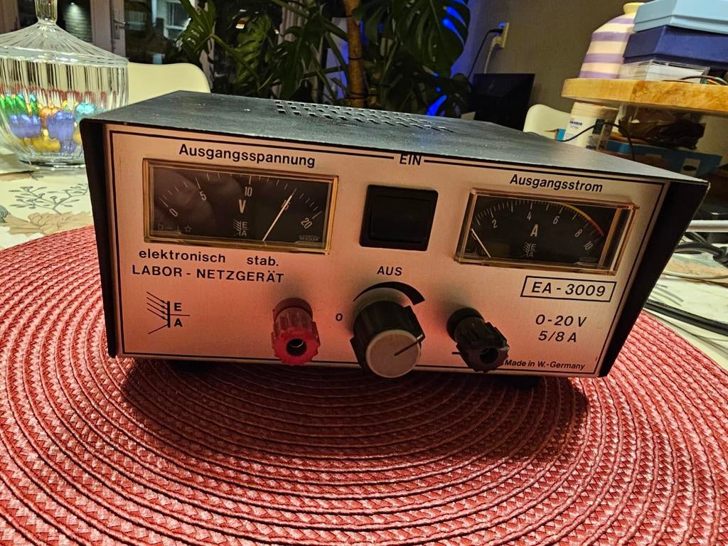 EA-3009 Elektronisch Stabiel Laboratorium Voeding, Hobby en Vrije tijd, Ophalen of Verzenden, Gebruikt