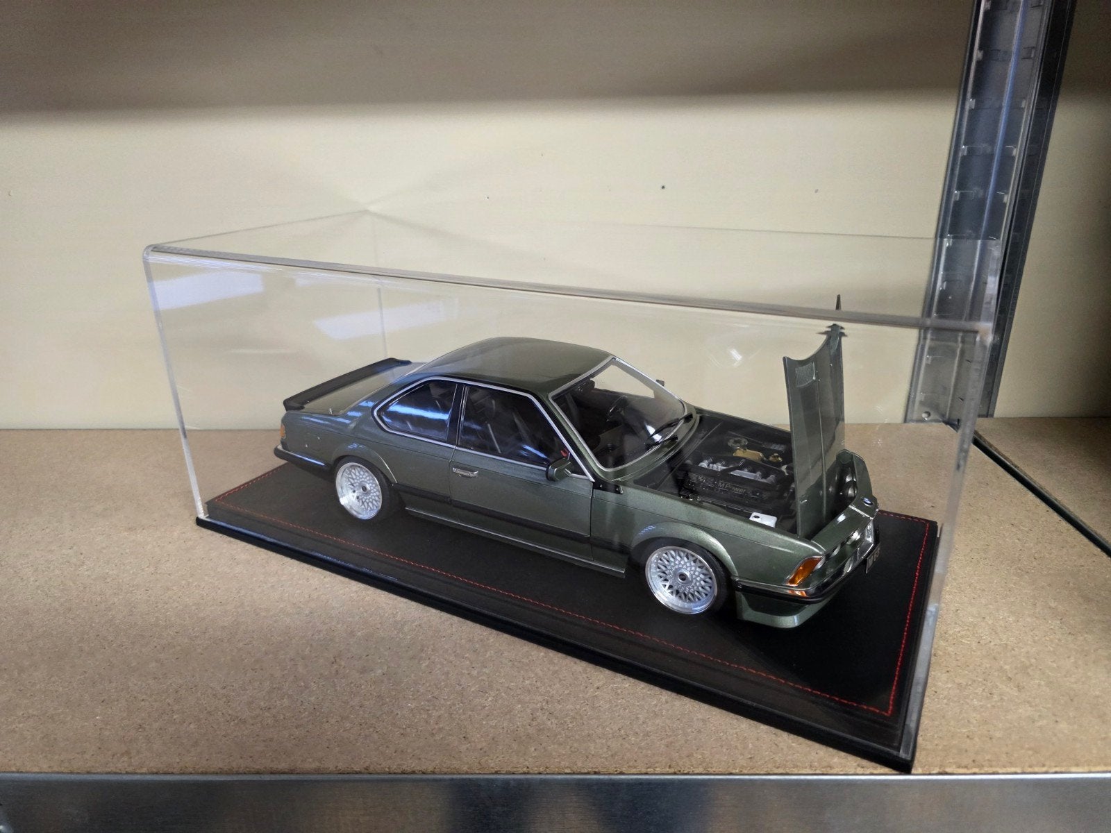 Bmw 635 CSi E24 1:12 in OVP verlaagd op BBS velgen, Ophalen of Verzenden, Nieuw, Auto