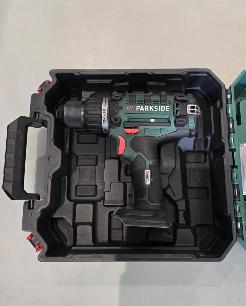 Parkside Schroefmachine (gebruikt en zonder accu), Doe-het-zelf en Verbouw, Ophalen, Variabele snelheid, Minder dan 400 watt, Zo goed als nieuw