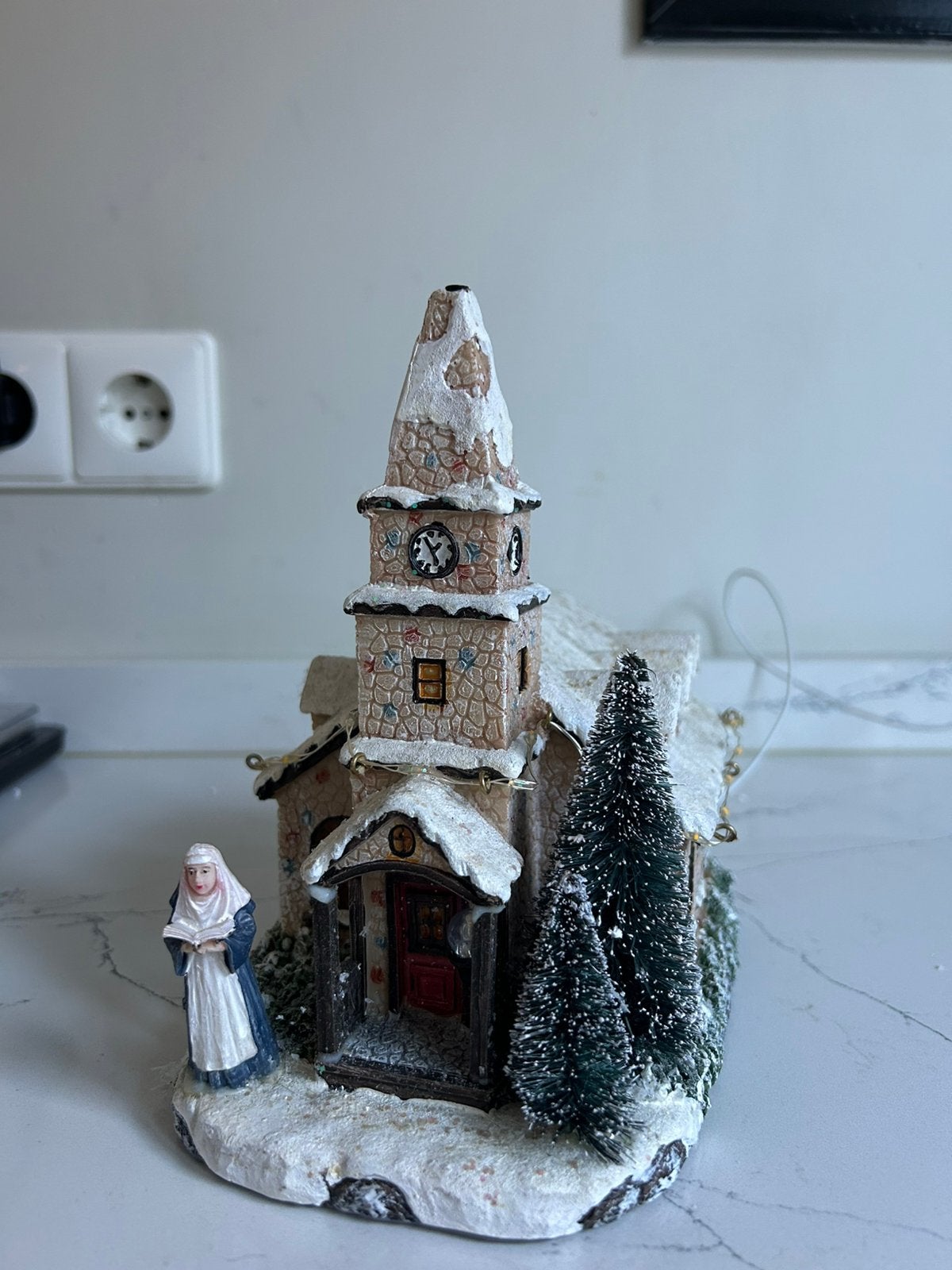 Intratuin Kerstdorp - Kerkje, Ophalen of Verzenden, Zo goed als nieuw