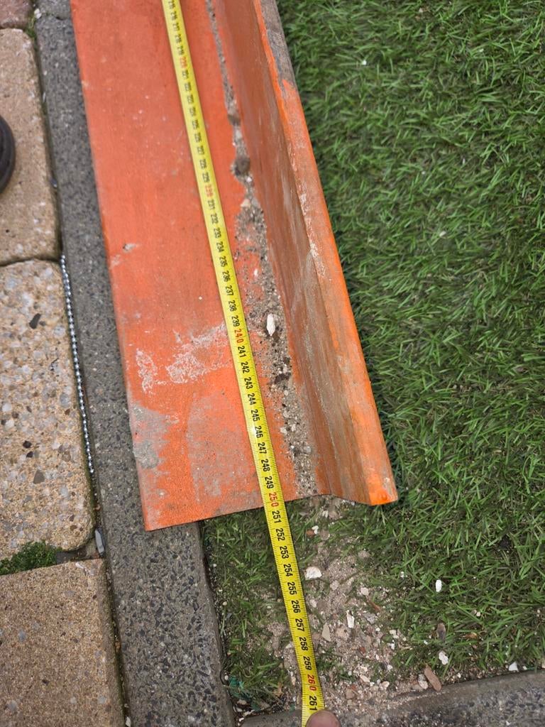 Stalen latei / hoekprofiel - 2.5 meter lang, Ophalen