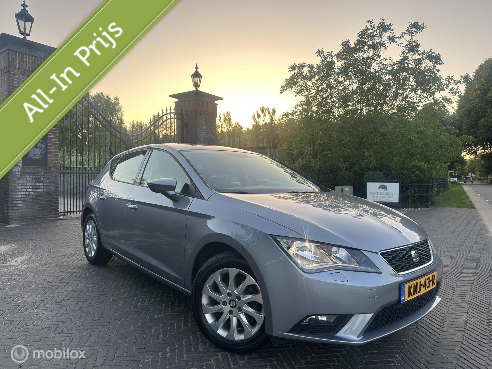 Seat Leon 1.2 TSI Style Business Trekhaak Cruise Airco✅, Auto's, Voorwielaandrijving, Dealer onderhouden, Stof, Gebruikt