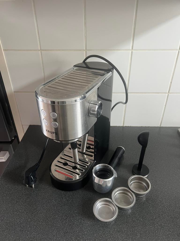 Krups pistonmachine / espressomachine – Virtuoso, Stoompijpje, Espresso apparaat, Gemalen koffie, Ophalen of Verzenden