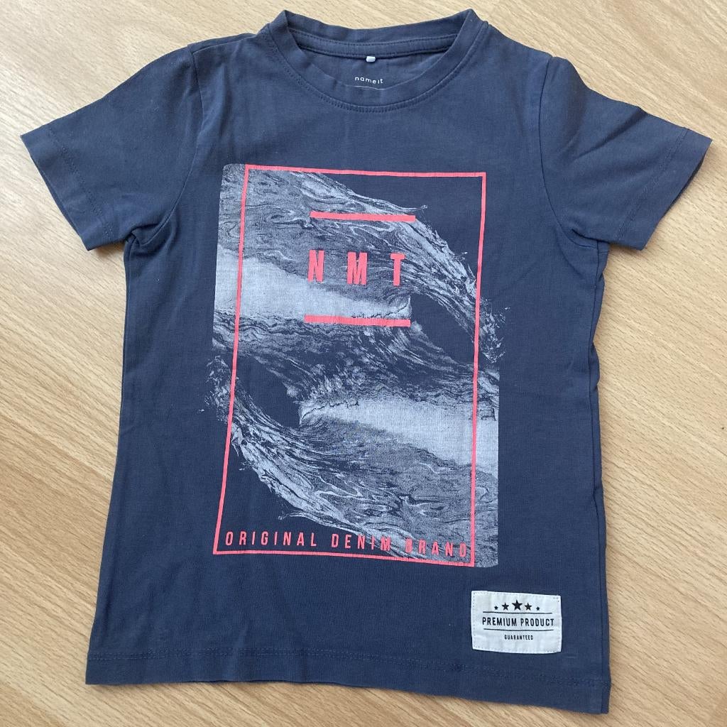 Blauwgrijs stretch T-shirt met front print mt 104 - NAME IT, Kinderen en Baby's, Kinderkleding | Maat 104, Ophalen of Verzenden