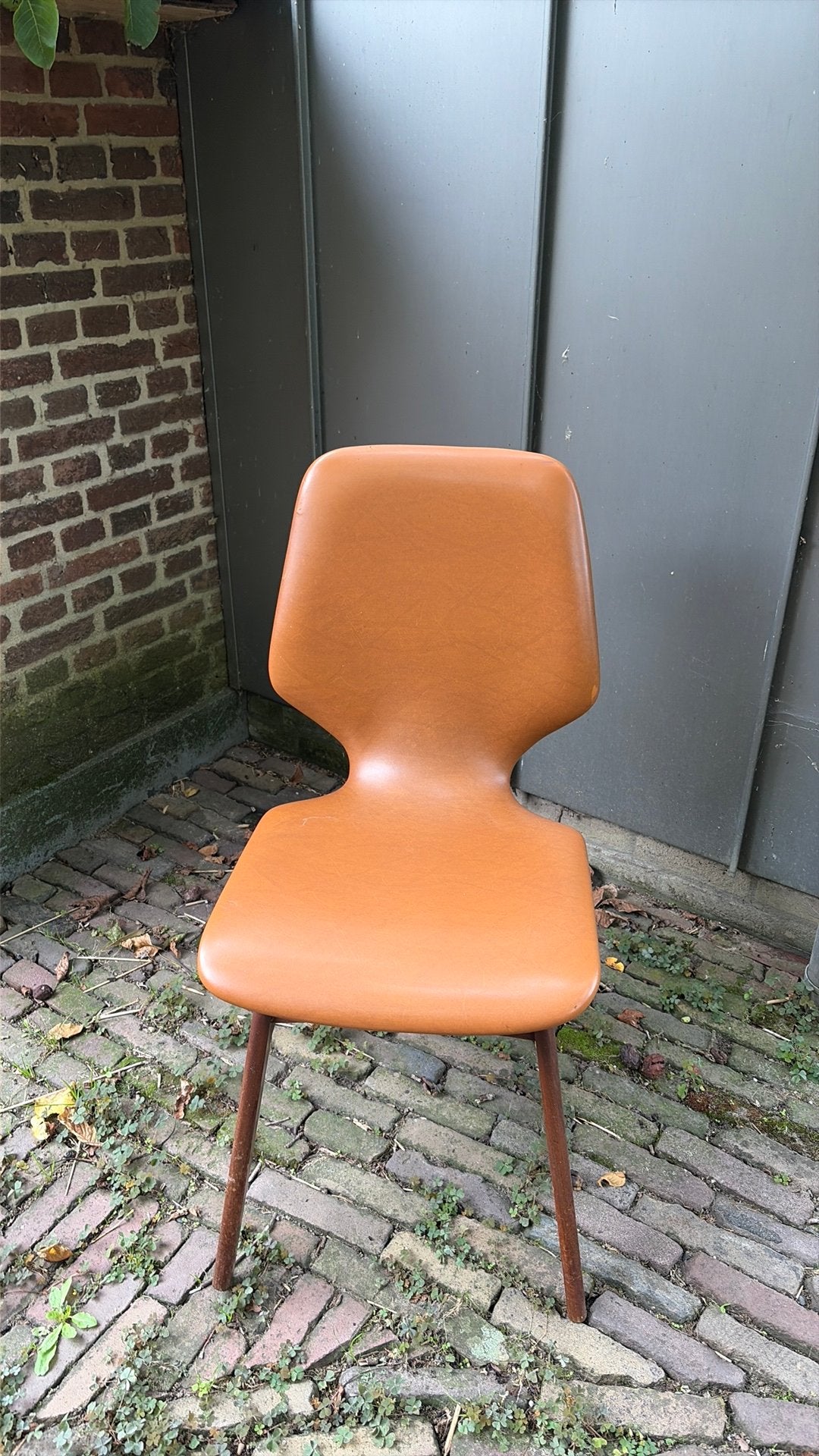 Vitntage teakhouten stoel cognackleur skai, Ophalen, Bruin, Vintage mid centruy modern, Gebruikt
