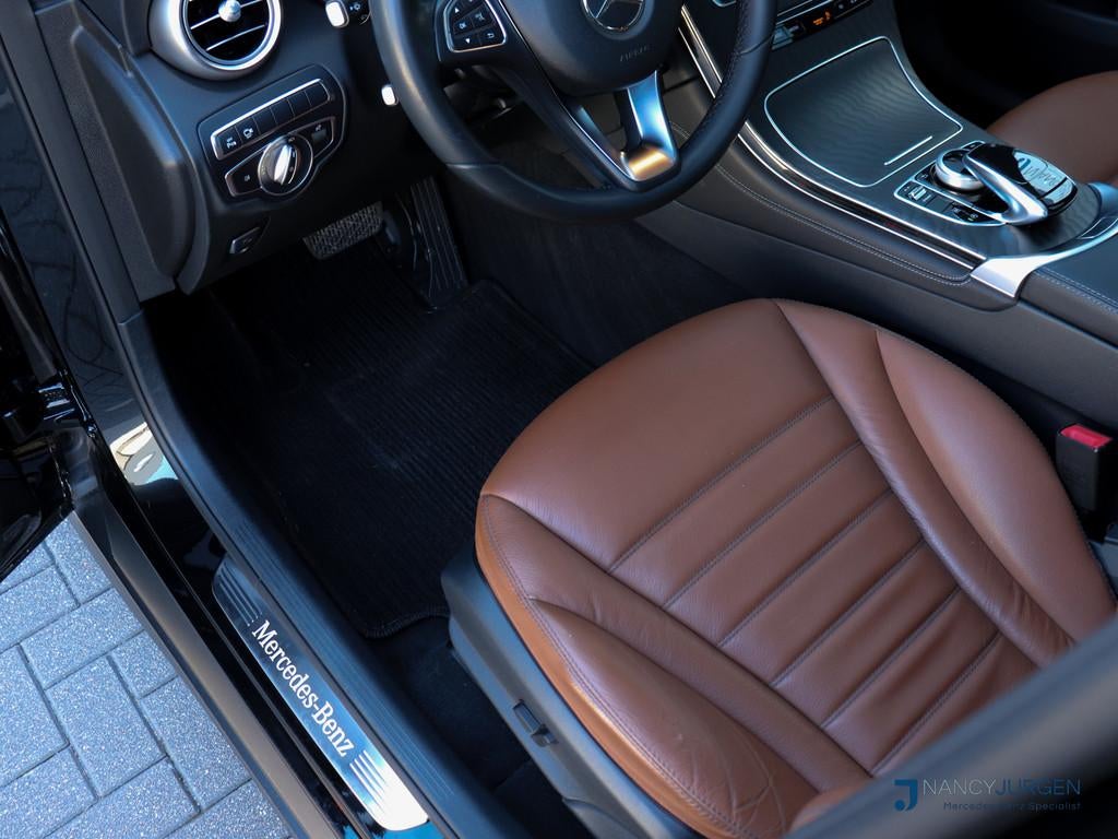 Mercedes-Benz GLC 250 4M | AMG | 9G Aut | Ambiente | Vollede, 15 km/l, Gebruikt, 4 cilinders, Zwart
