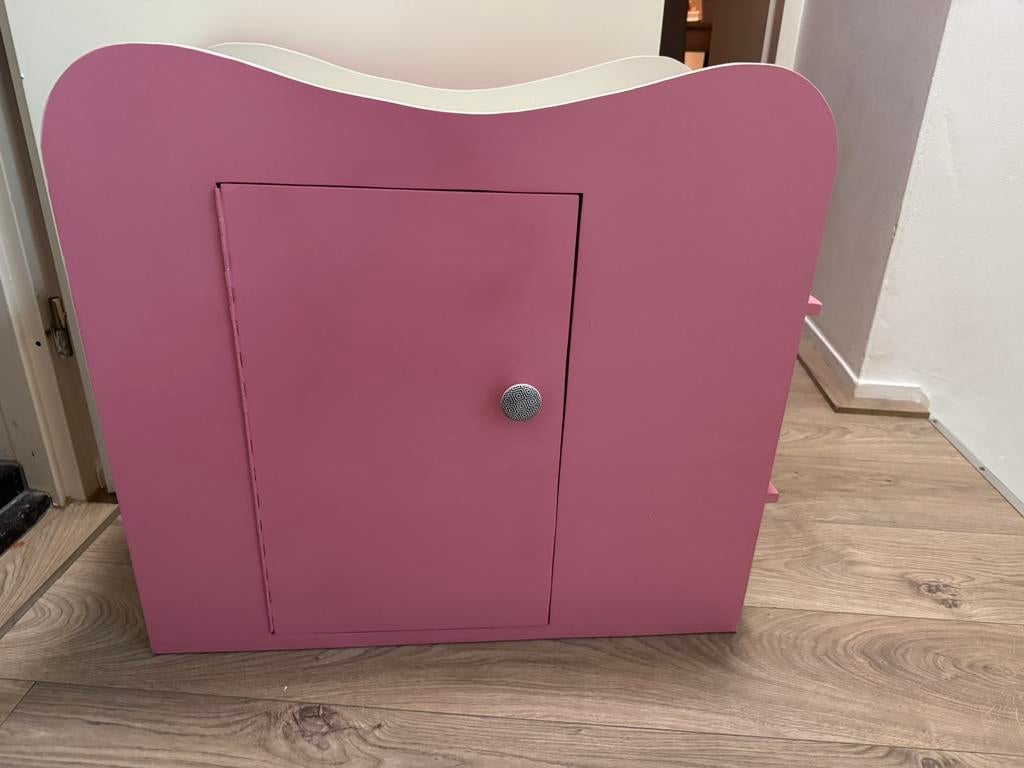 Barbie kast poppenkast kinder meisjes kast roze glitter, Kinderen en Baby's, Kinderkamer | Bedden, Ophalen of Verzenden, Zo goed als nieuw