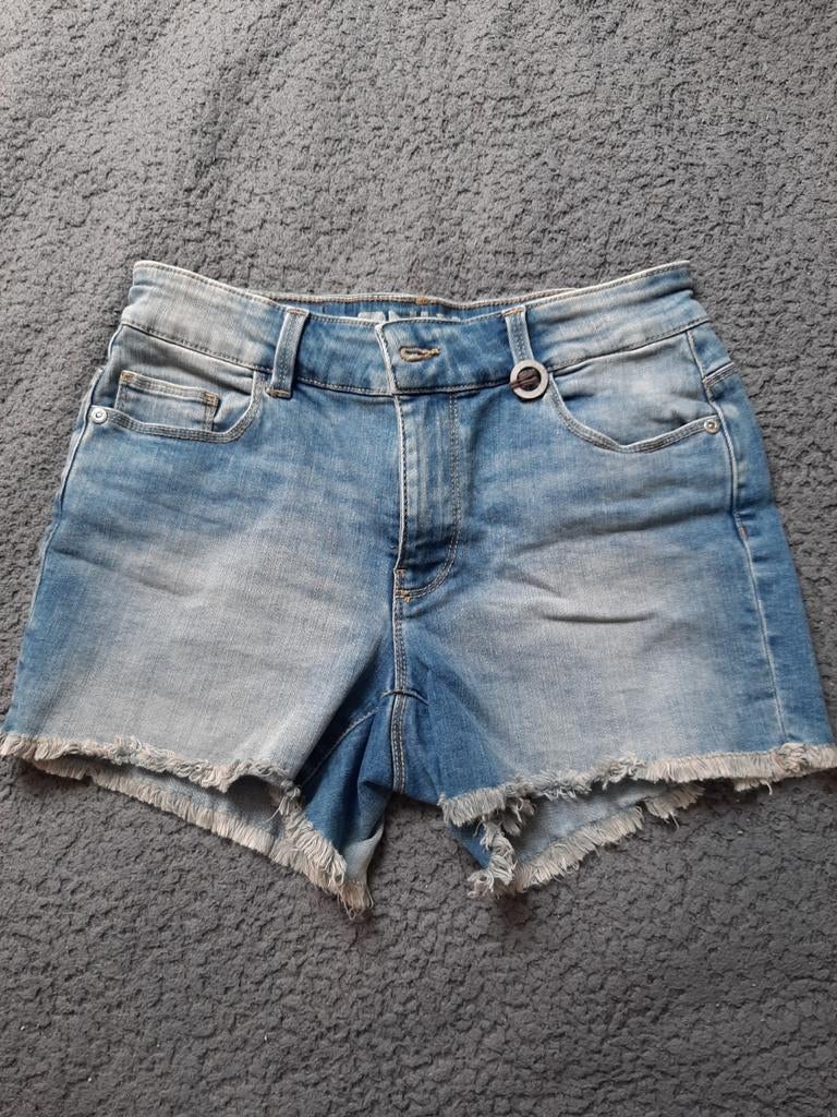 Korte spijkerbroek van Only (27), Kleding | Dames, Spijkerbroeken en Jeans, Only, Blauw, Overige jeansmaten, Nieuw