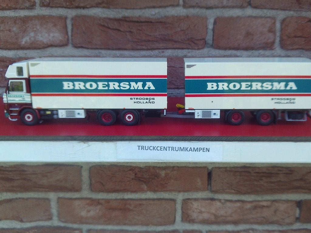Tekno  Scania  Topsleeper  van  Broersma.
