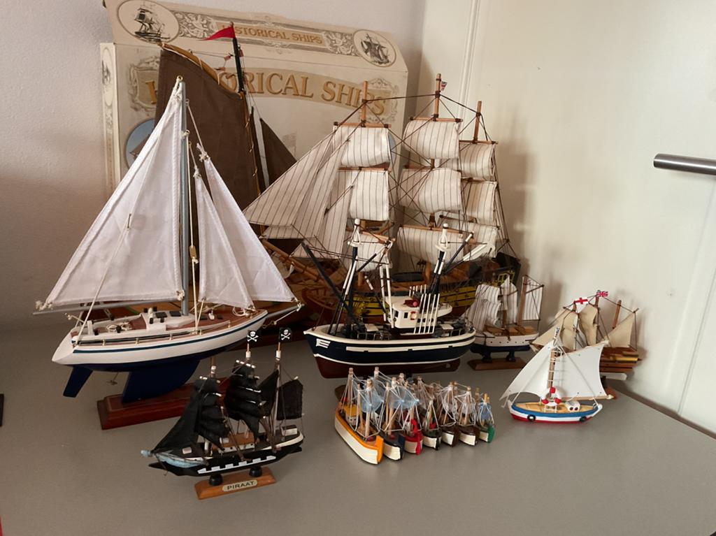 Diverse modelboten, Hobby en Vrije tijd, Modelbouw | Boten en Schepen, Ophalen of Verzenden, Zo goed als nieuw