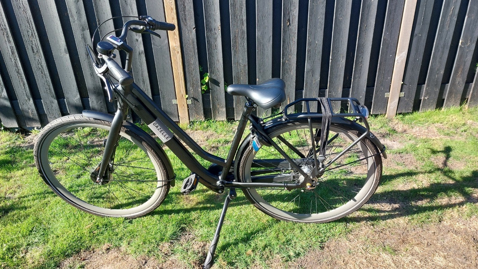 Gazelle Esprit, framemaat 49, 28 inch. 1 Jaar oud., 47 tot 50 cm, Ophalen, Zo goed als nieuw, Gazelle Esprit