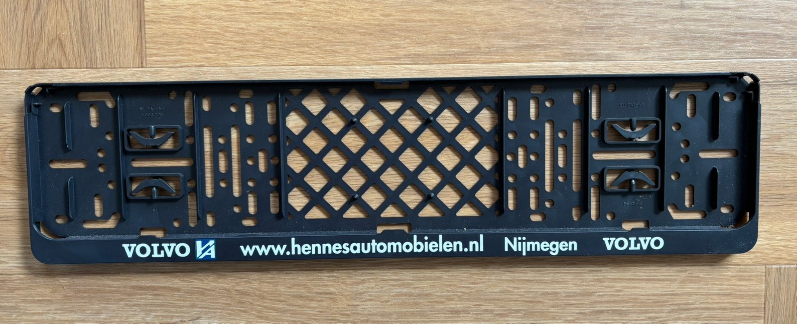 Volvo kentekenplaathouder, Ophalen of Verzenden