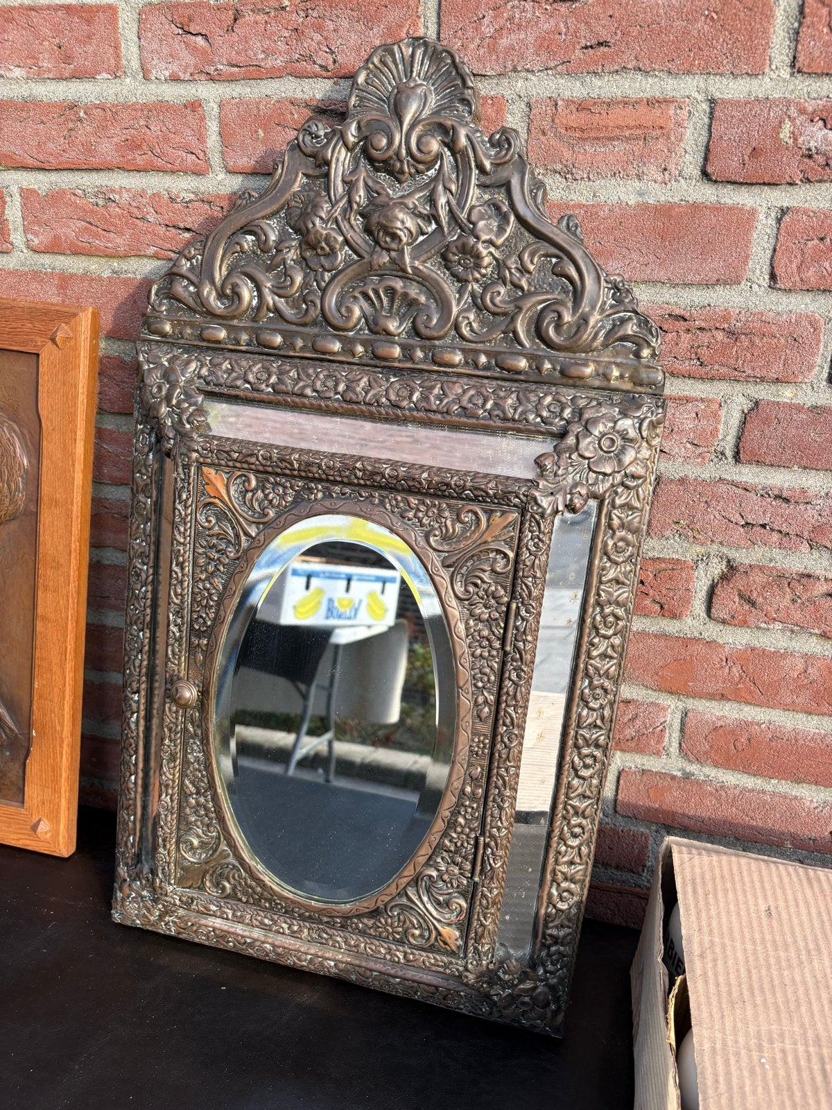 Antiek Spiegelkastje met Borstels - Decoratief en Uniek, Antiek en Kunst, Ophalen, Overige vormen, Minder dan 50 cm, Minder dan 100 cm