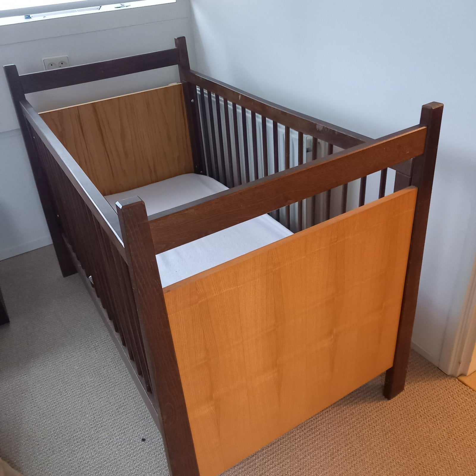 Goed kinderledikantje met goed matras, Kinderen en Baby's, Babywiegjes en Ledikanten, Ophalen, Gebruikt, Ledikant