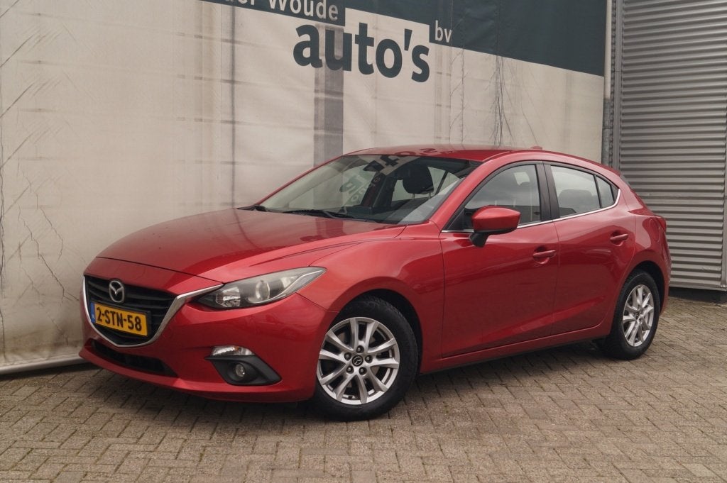 Mazda 3 2.0 120pk Skylease -NAVI-ECC-PDC-CAM-TREKHAAK-, Stof, Gebruikt, Automatische klimaatregeling, 4 cilinders