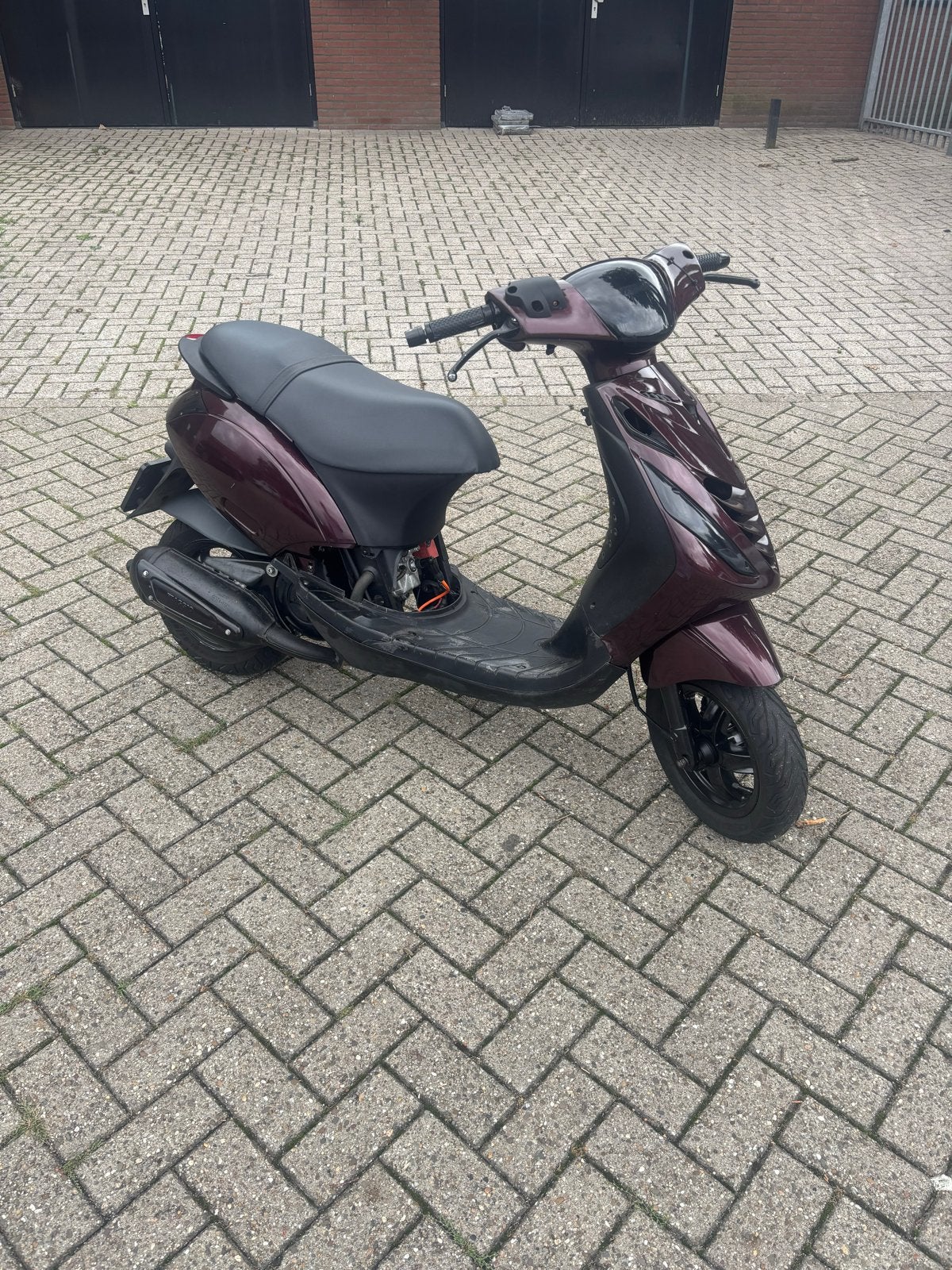 Unieke Piaggio Zip 172cc - Custom kappen, Ophalen, Gebruikt, Benzine, Zip