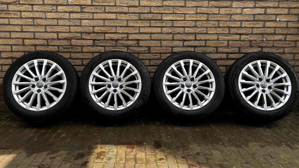 Lichtmetalen Audi (Q2) velgen met banden, 17 inch., Ophalen, 17 inch, Band(en), Personenwagen