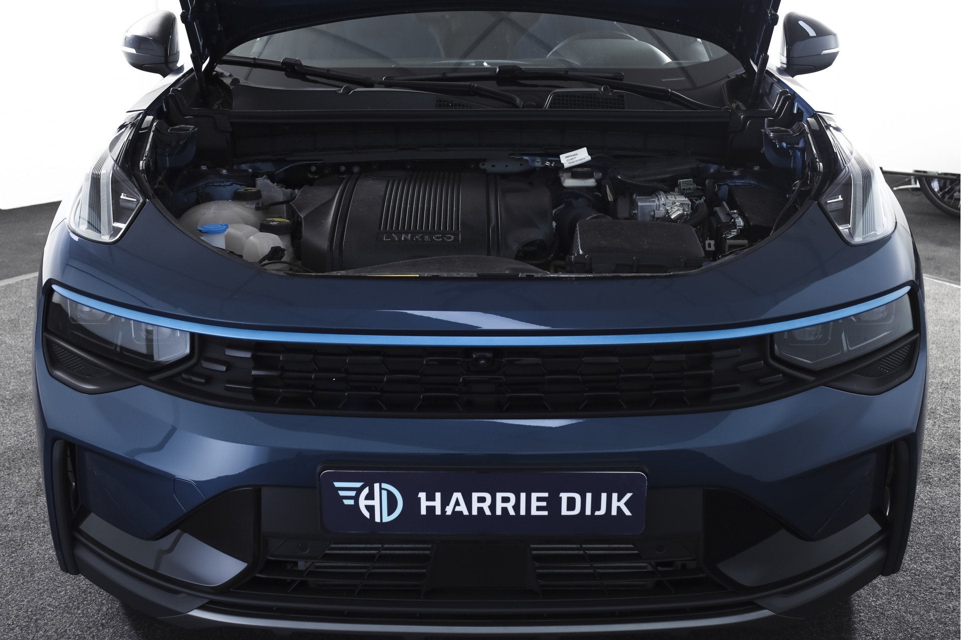Foto 64 van Lynk & Co 01 1.5 PHEV 261PK MY23 | Donkere hemel | 360 Camer