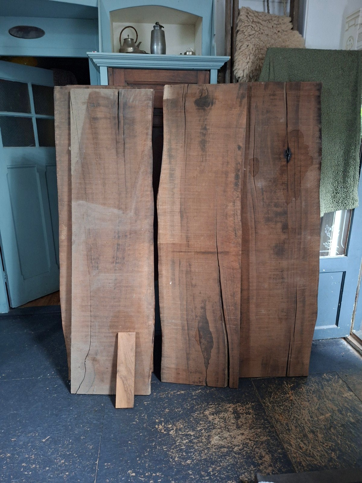 Frans walnoten planken, 180 cm lang, 45-50 cm breed, Doe-het-zelf en Verbouw, Hout en Planken, Ophalen of Verzenden