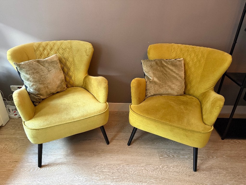 2x Gele fauteuils met kleine beschadigingen, Ophalen, Modern, Comfortabel, Gebruikt, 75 tot 100 cm
