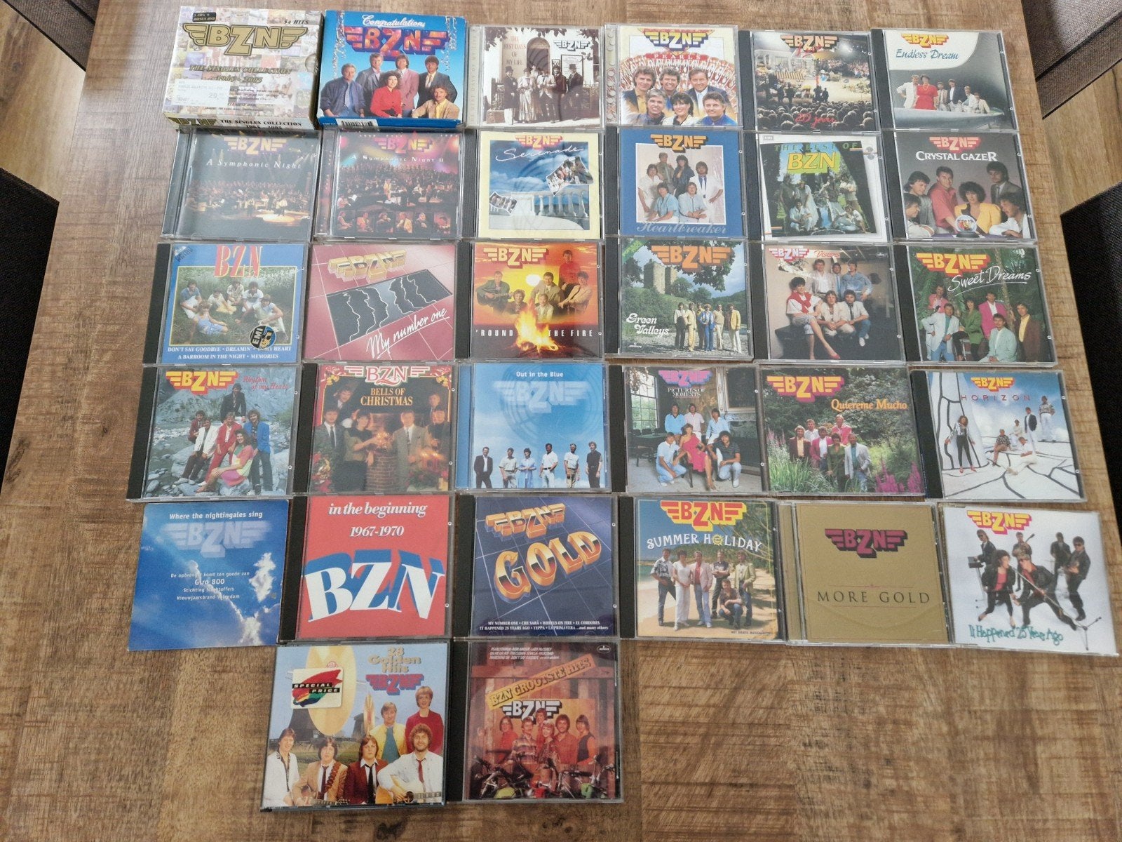 31 cd's BZN o.a. Gold, Visions, Heartbreaker

Grootste hits, Ophalen of Verzenden, Zo goed als nieuw