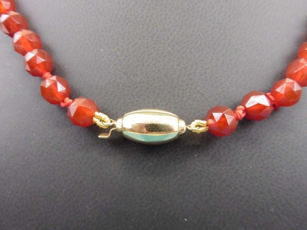 Carneolen collier met gouden slot                        D36, Ophalen of Verzenden, Overige materialen, Ketting