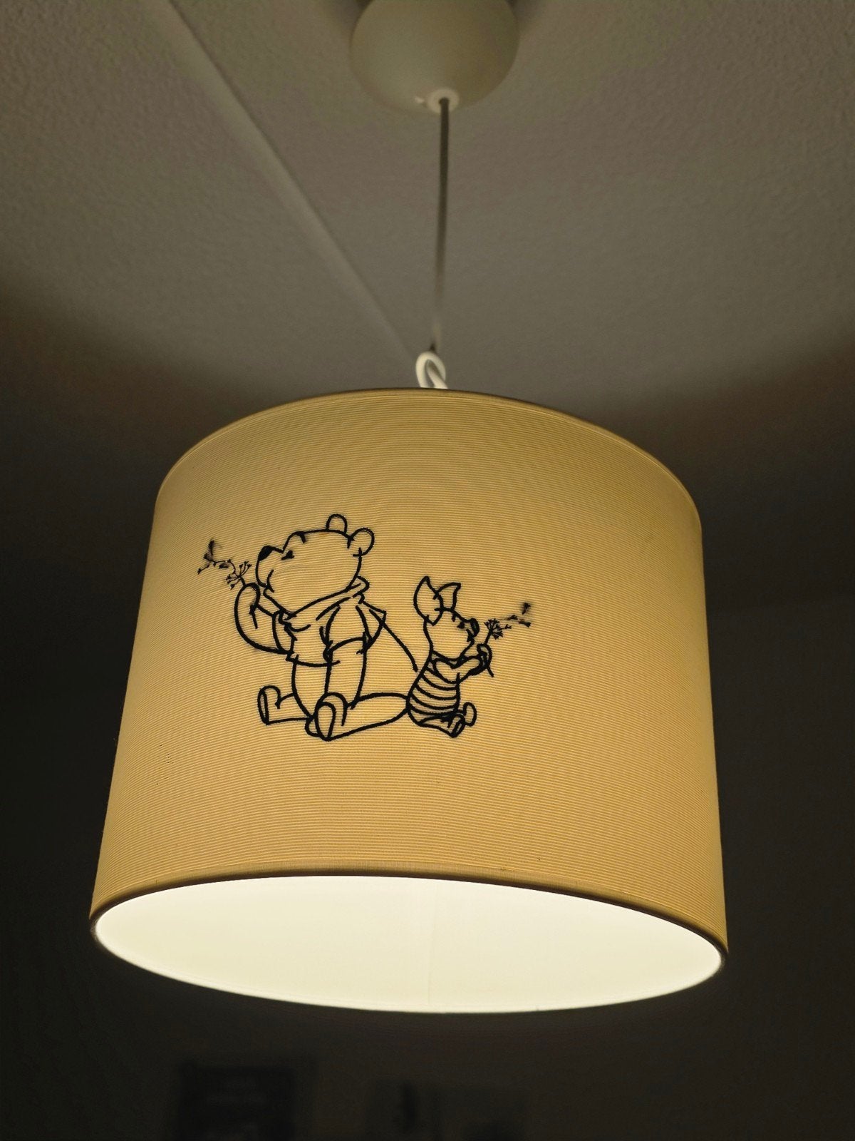 Winnie de Poeh hanglamp voor kinderkamer/ babykamer, Ophalen of Verzenden, Zo goed als nieuw, Metaal, Kinderkamer, Disney, Speels