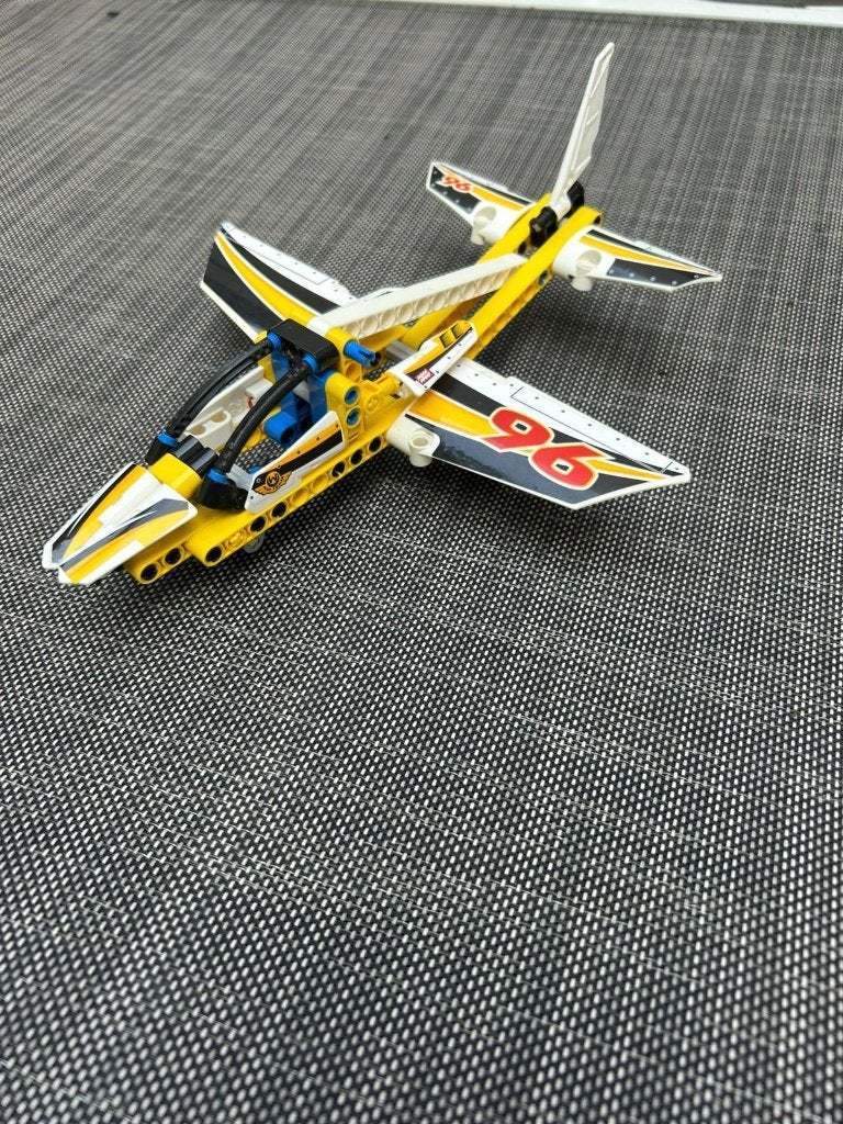 LEGO 42044 Technic straaljager 2-in-1 (Compleet met boekje), Inclusief instructies, Lego, Ophalen of Verzenden, Zo goed als nieuw