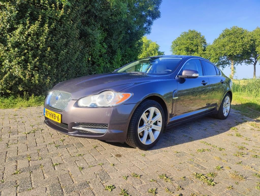 Jaguar XF 3.0 V6 AUT 2009 Grijs, Auto's, Jaguar, Automaat, 238 pk, Achterwielaandrijving, Beige