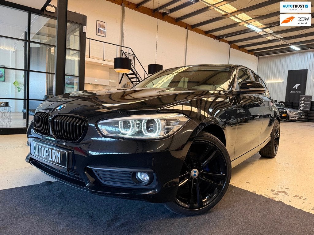 BMW 1-serie 116i Garantie mogelijk Dealer onderhouden Black, Auto's, 1-Serie, Zwart, Zwart, Origineel Nederlands