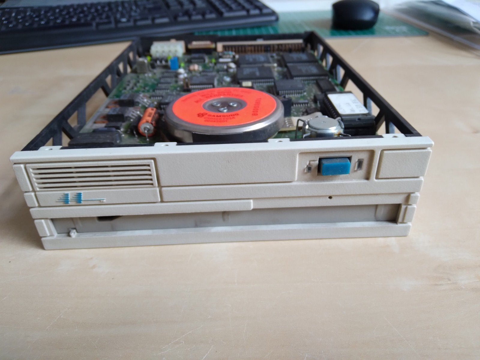 Iomega Beta 44A - Vintage Verwisselbare Schijfstation, Computers en Software, Intern, HDD, Ophalen of Verzenden, Desktop