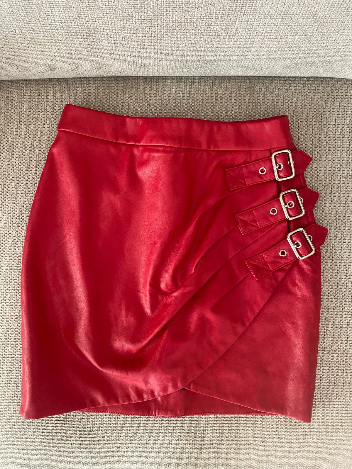 Nikkie Rood Leren Rokje Maat XS - Als Nieuw!, Ophalen of Verzenden, Zo goed als nieuw, Maat 34 (XS) of kleiner, Boven de knie