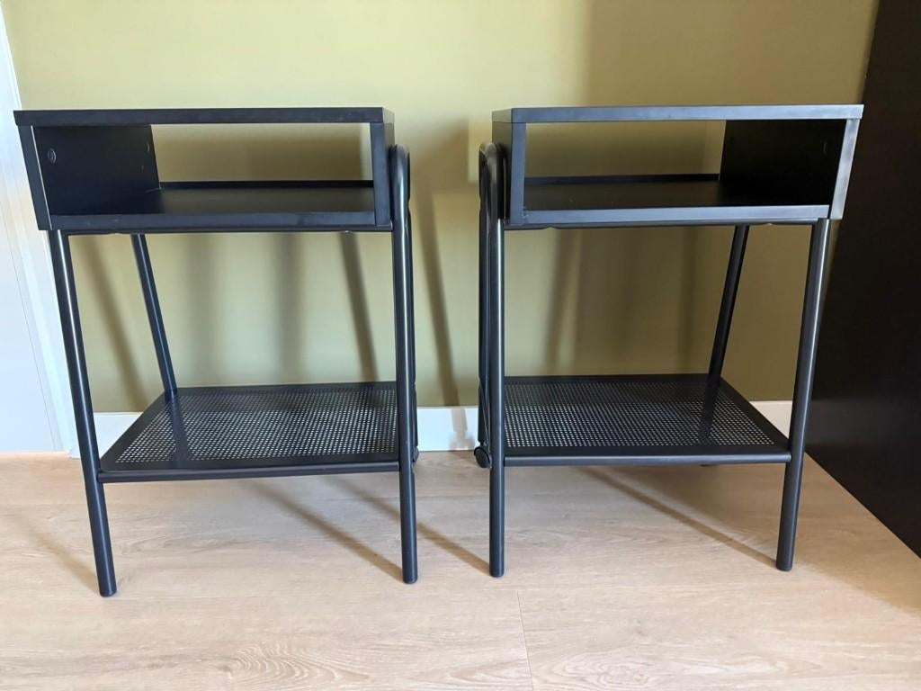 2x IKEA SETSKOG nachtkastje zwart, Ophalen, Metaal of Aluminium, 55 tot 70 cm, Zo goed als nieuw