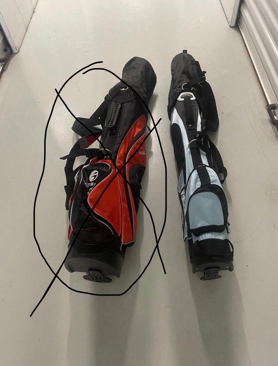 1x golfdraagtas  Skymar ( licht blauw )  met clubs, Sport en Fitness, Ophalen, Gebruikt, Tas, Overige merken