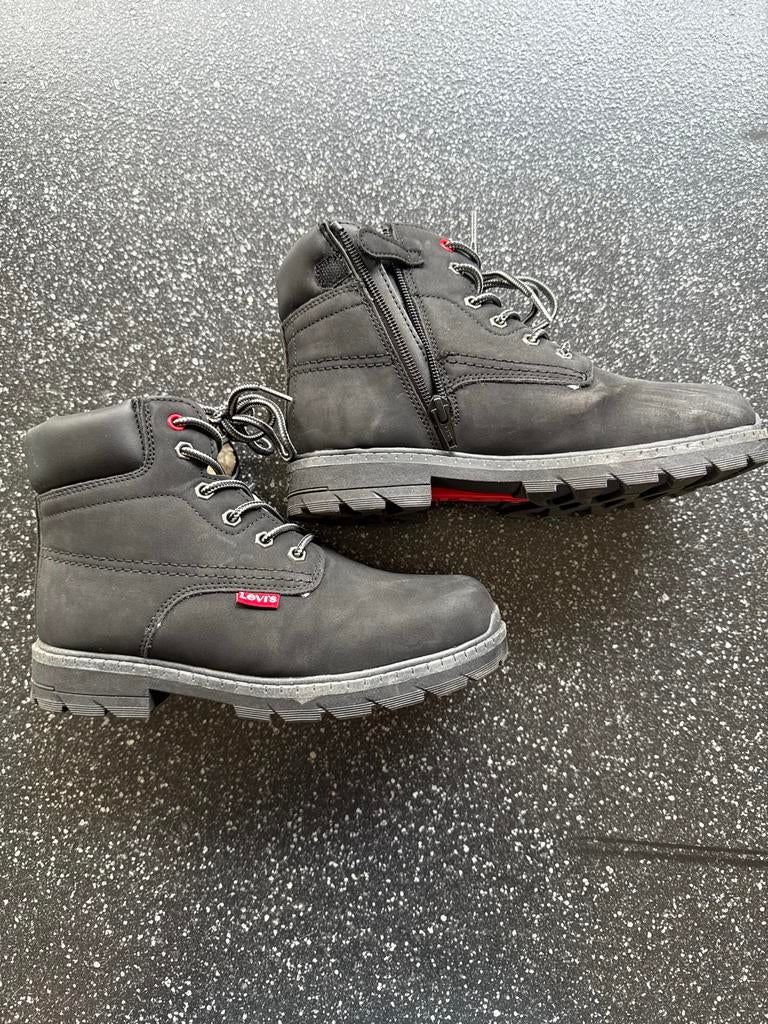 Levi's Kinderschoenen Zwart Maat 35 - Zo goed als nieuw, Ophalen of Verzenden, Zo goed als nieuw, Jongen of Meisje, Laarzen