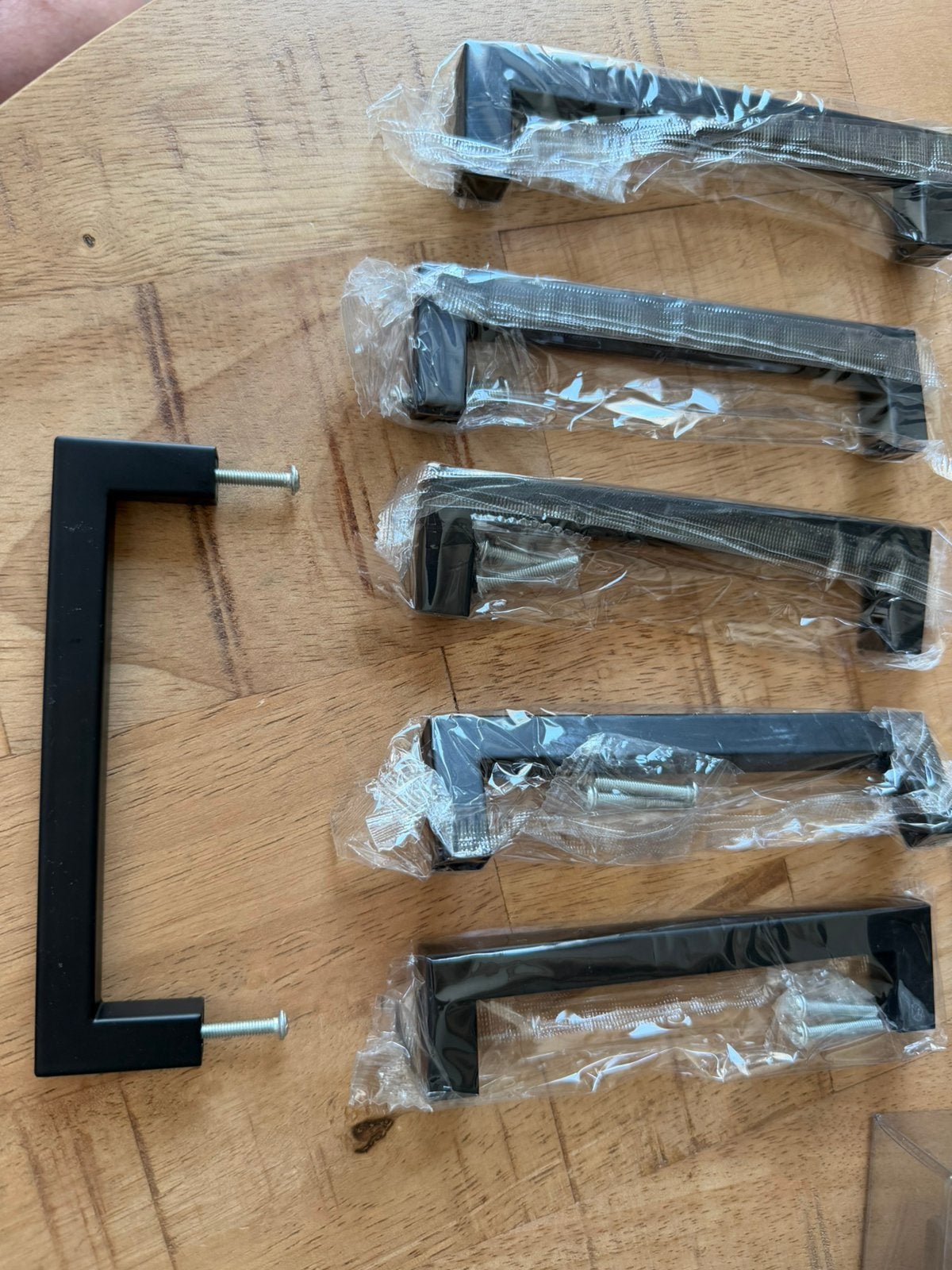 Te koop handgrepen mat zwart, Ophalen of Verzenden, Zo goed als nieuw, Rvs, Klink of Kruk