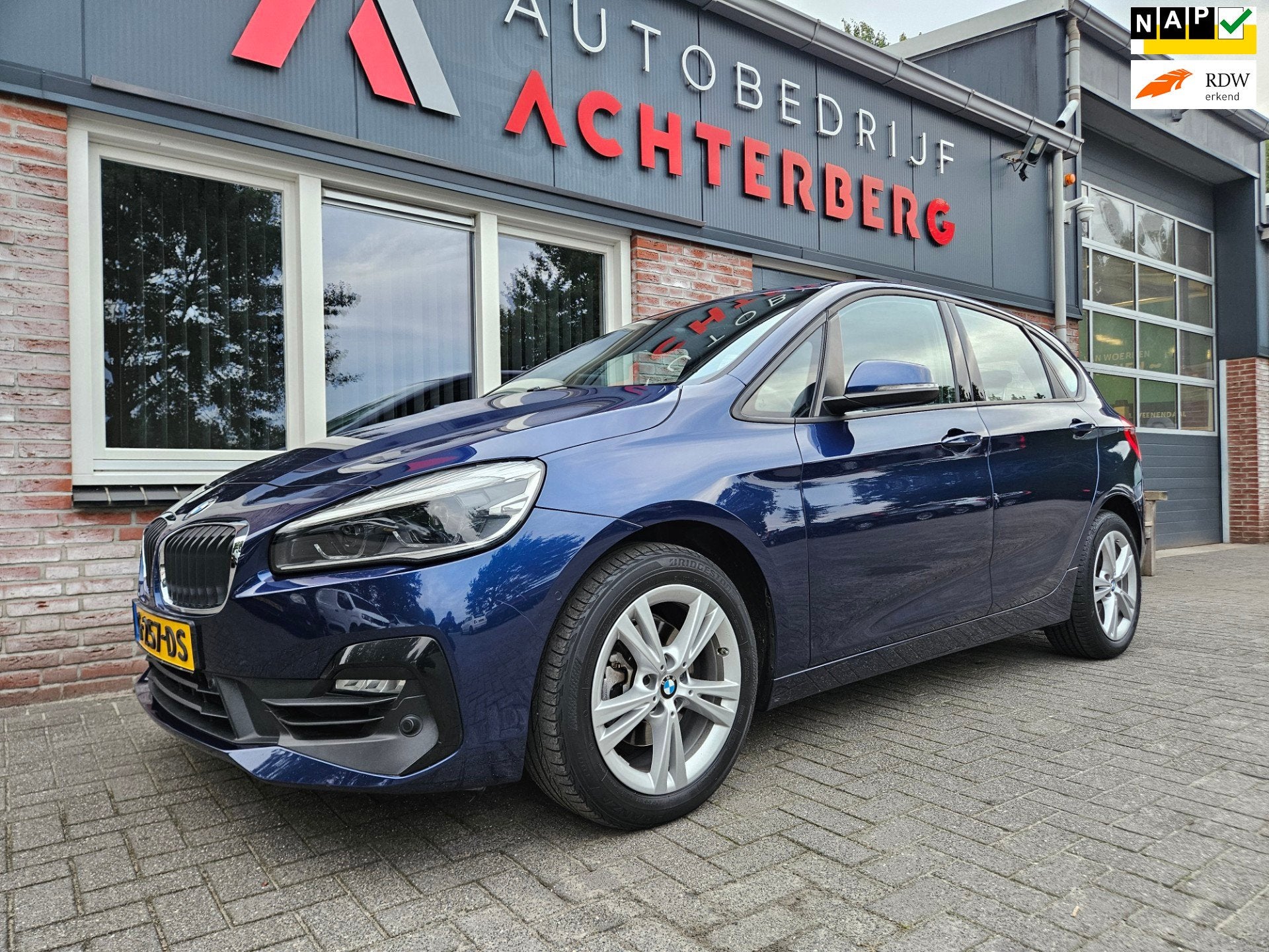 BMW 2-serie Active Tourer 218i High Executive Edition Automa, Dealer onderhouden, Gebruikt, Blauw, Bedrijf