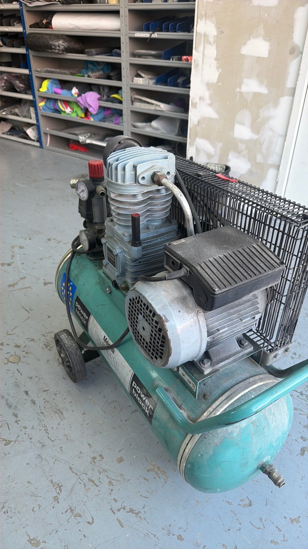 Mecha Concorde Compressor 50 liter 220v oersterk, Gebruikt, 6 tot 10 bar, Ophalen of Verzenden, 25 tot 100 liter