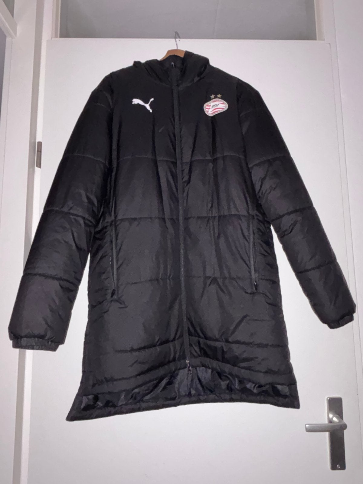 PSV jas (iets boven de knie) maat M, Ophalen of Verzenden, Gedragen, Maat 48/50 (M), Zwart