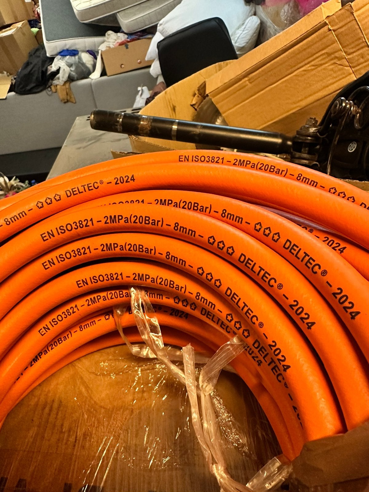Partij Rubberen gasslang met lengte van 50 meter €65 Per Rol, 100 liter of meer, Ophalen of Verzenden, Zo goed als nieuw, 10 bar of meer