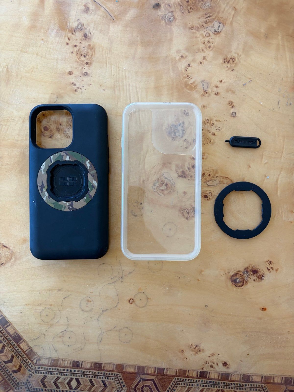 Quad Lock 13 Pro, MagSafe & Regenproof hoes, Kunststof, IPhone 14 Pro Max, MagSafe, Quad Lock