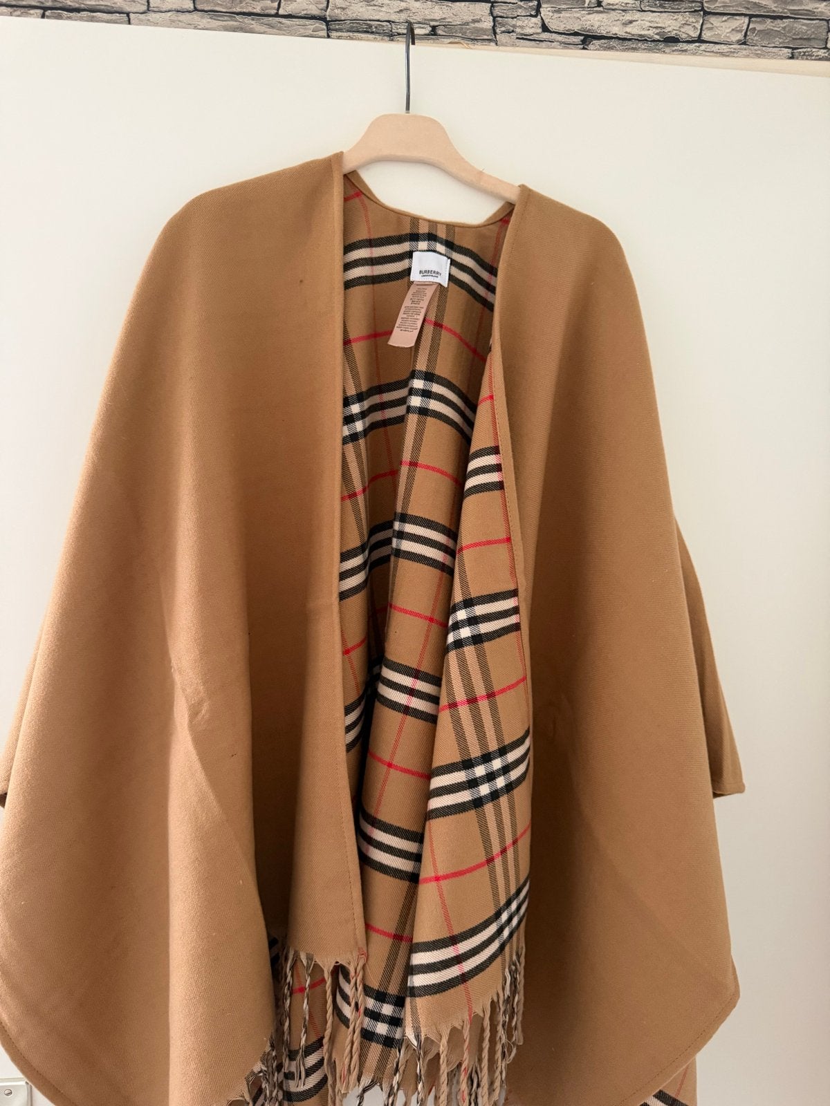 Burberry Cape/Poncho - Camel met Iconisch Ruitpatroon, Ophalen of Verzenden, Zo goed als nieuw, Maat 38/40 (M), Bruin