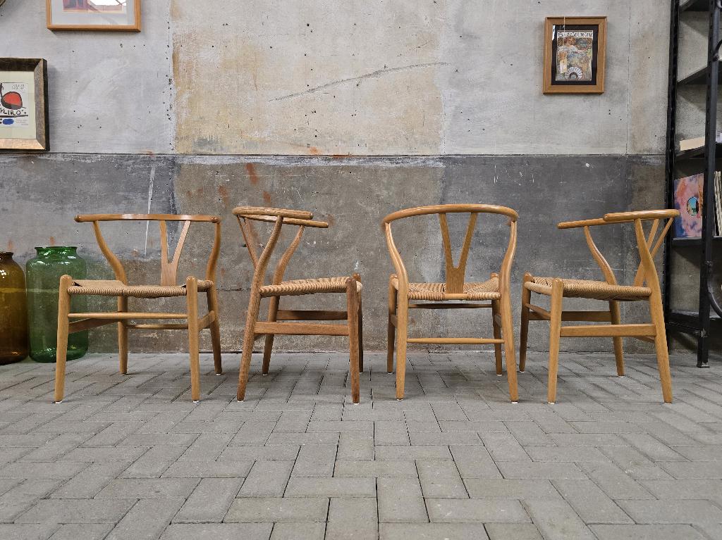 Set Originele Wishbone Stoelen | CH24 Wegner Deens Design, Gebruikt, Bruin, Ophalen of Verzenden, Vier