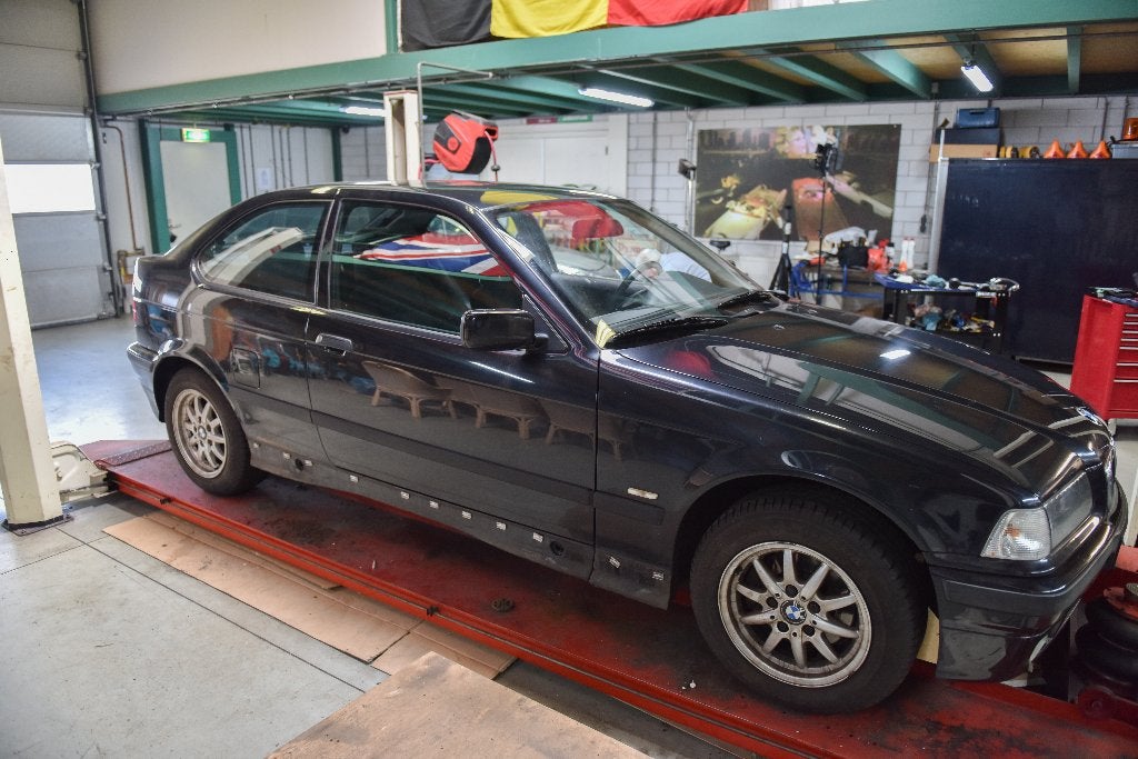 BMW 316 Compact (2000) – 1e eigenaar – Project / Youngtimer, Auto's, BMW, Particulier, 3-Serie, ABS, Airbags, Airconditioning