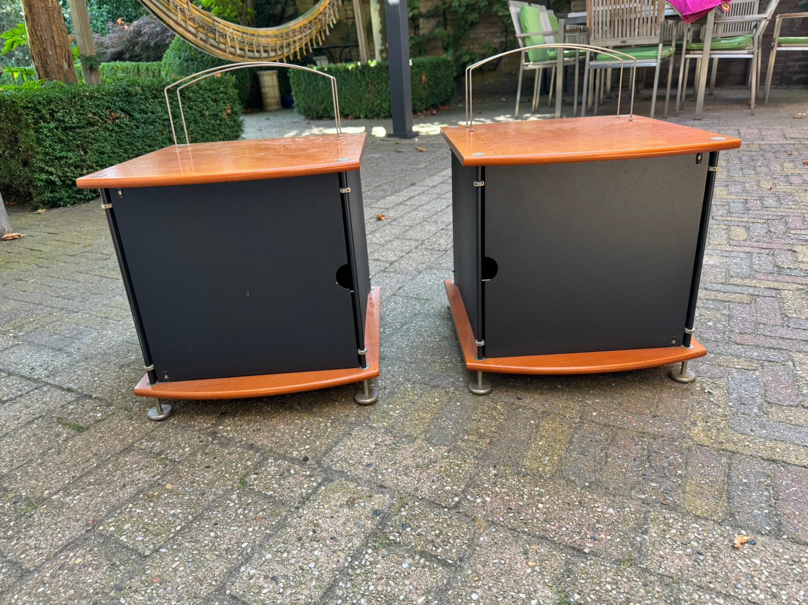 Twee nachtkastjes Auping, Ophalen, Minder dan 45 cm, Metaal of Aluminium, Zo goed als nieuw