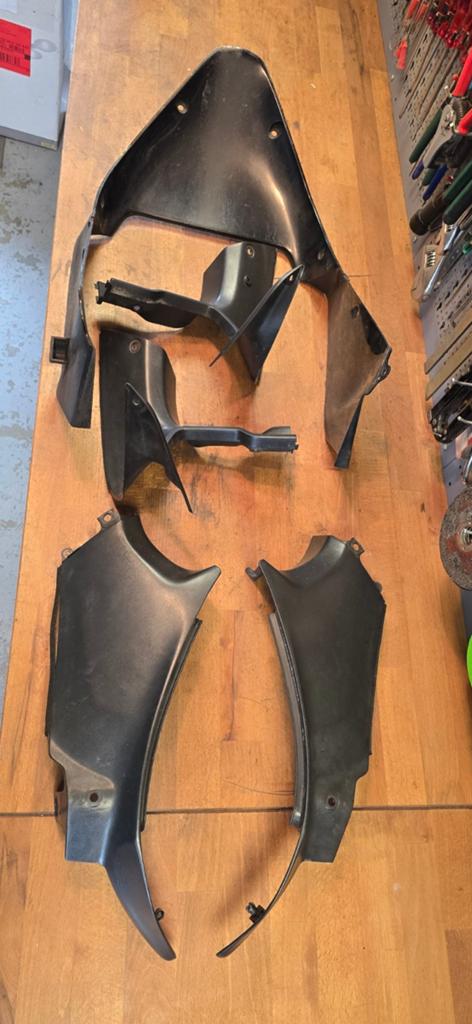 Originele honda blackbird cbr1100xx binnen kuip delen, Motoren, Onderdelen | Honda, Ophalen of Verzenden, Gebruikt